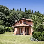 Spacious 5br With Private Pool & Garden Near Garda *