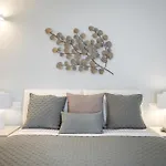 Villa Spacious 5br With Private Pool & Garden Near Garda *