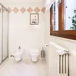 Villa Spacious 5br With Private Pool & Garden Near Garda Soiano Del Lago