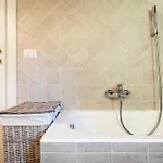 Spacious 5br With Private Pool & Garden Near Garda