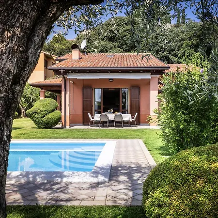 Вилла With Private Pool And Garden *