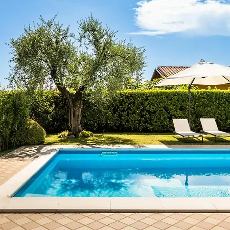 Spacious 5br With Private Pool & Garden Near Garda * Soiano Del Lago